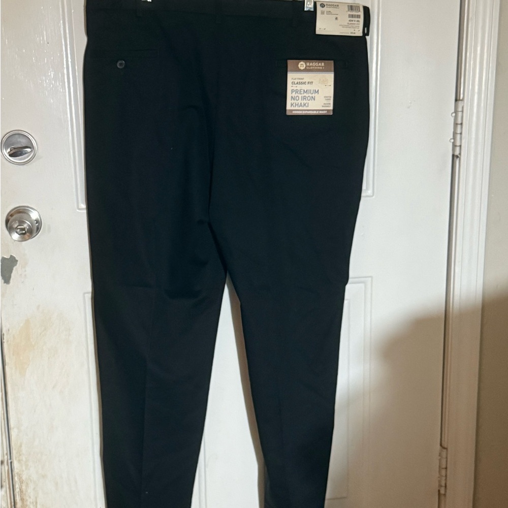 Haggar Black Chinos Classic Fit Premium No Iron Khaki Flat Front